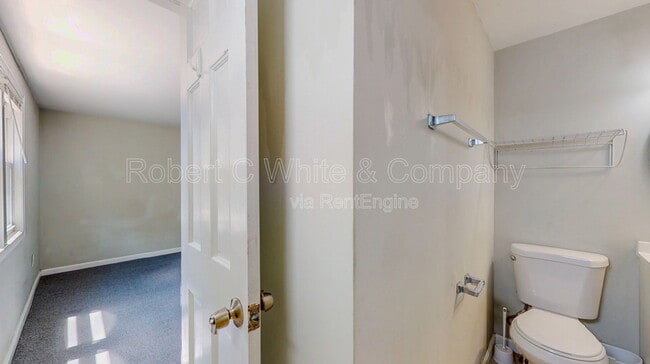 Building Photo - 677 Garfield Ave