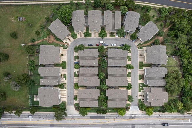 Building Photo - 8940 Parker Ranch Cir