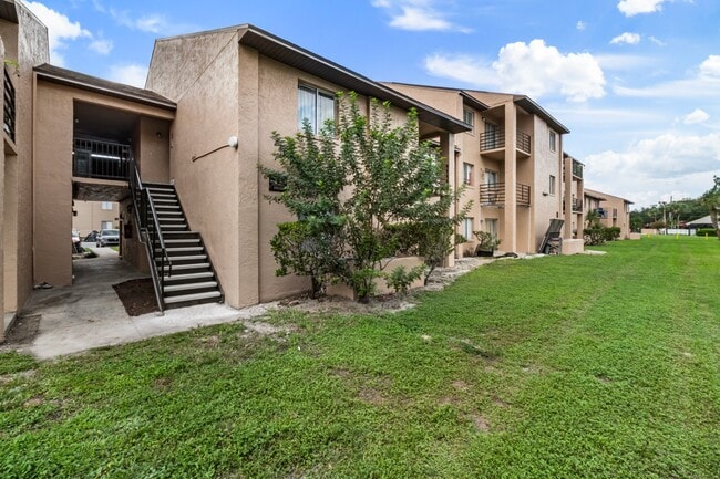 Building Photo - 5219 Via Hacienda Cir
