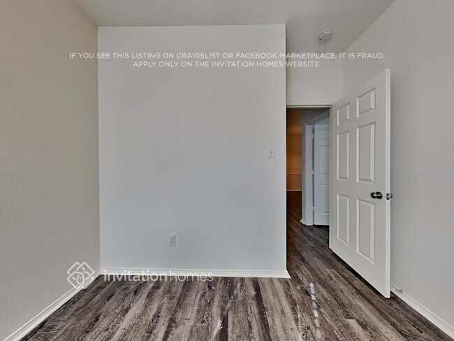 Building Photo - 6305 Fern Meadow Dr