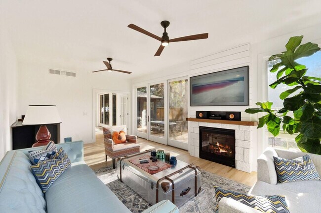 Building Photo - 1500 W Mulberry St