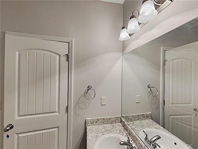 Building Photo - 1970 Township Dr