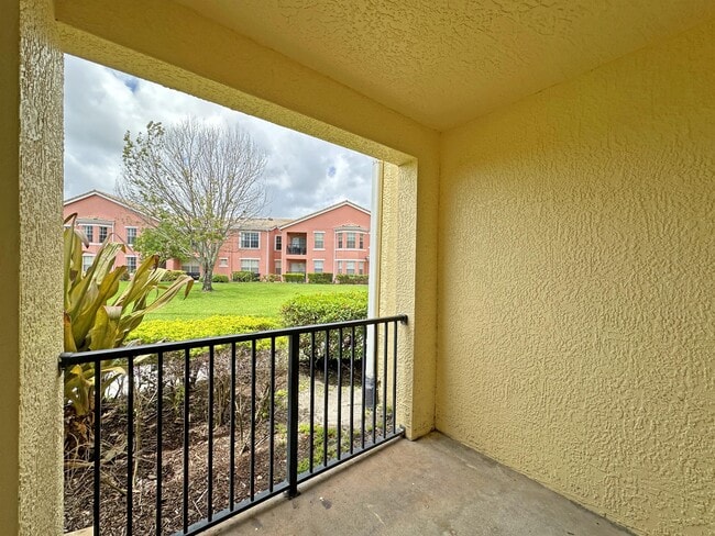 Building Photo - 124 SW Peacock Blvd