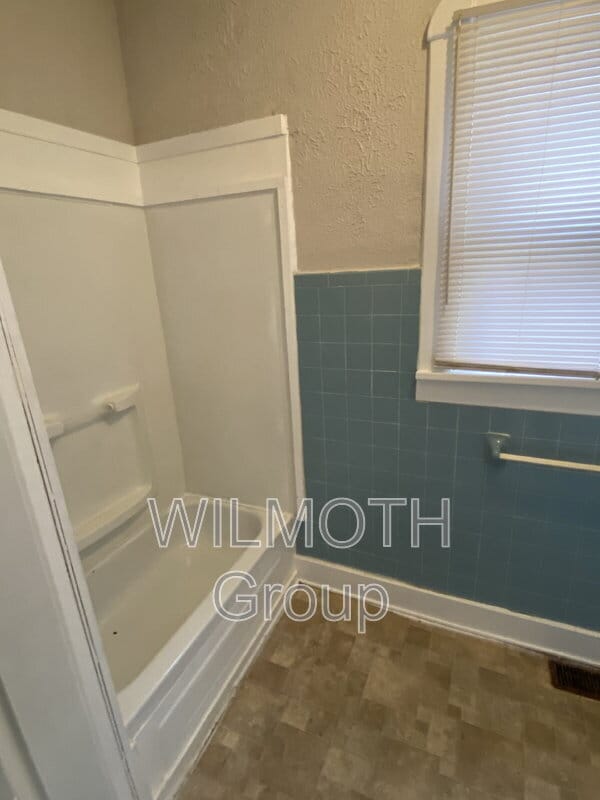 Building Photo - 2838 Boulevard Pl