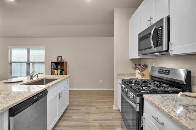Building Photo - 14211 Sedona Rdg Dr