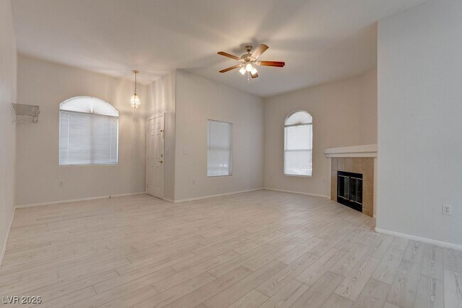 Building Photo - 700 Carnegie St