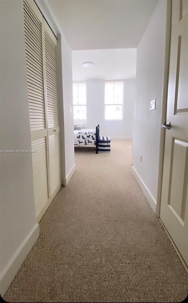 Building Photo - 55 Merrick Wy