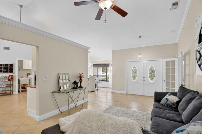 Building Photo - 1002 Julia Heights Dr