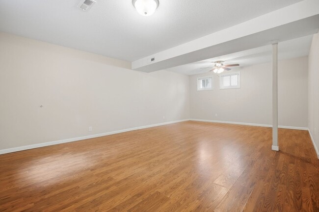 Building Photo - 2309 Anderson Ave