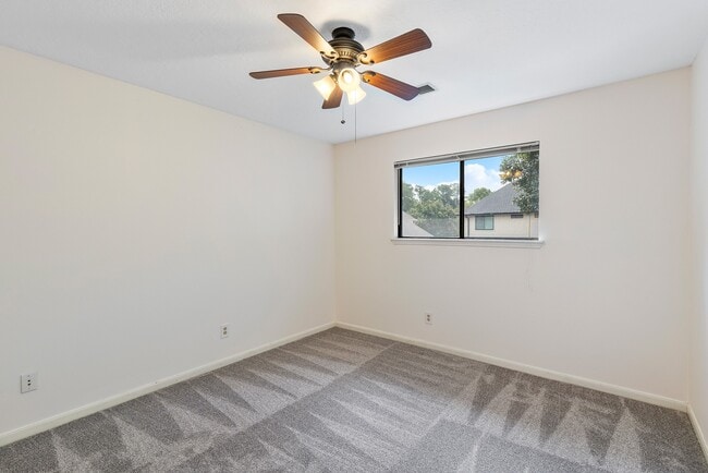 Building Photo - 15107 Easton Park Dr