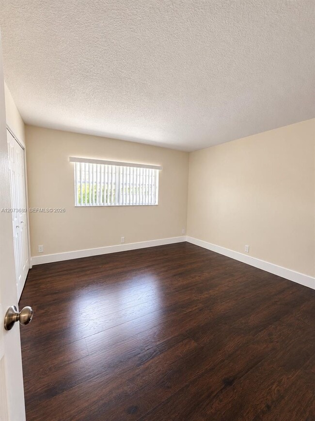 Building Photo - 4601 NW 9th Dr
