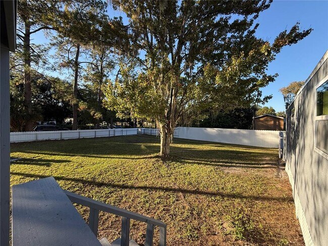 Building Photo - 1605 8th St