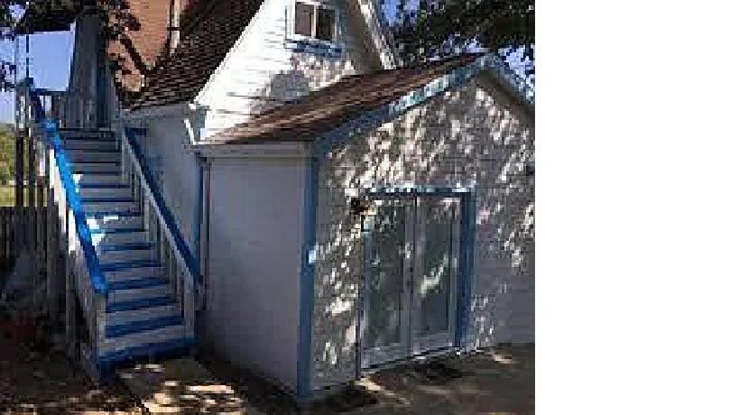 Building Photo - 805 N Leverett Ave