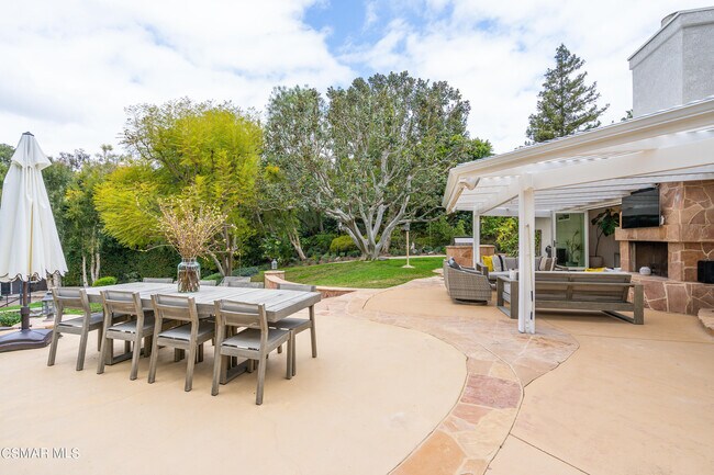Building Photo - 2653 Via Zurita Ct