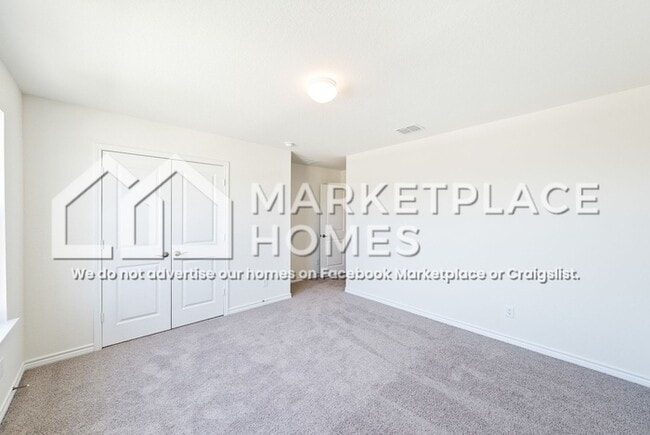 Building Photo - 4013 Woodside Dr