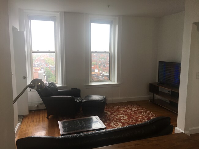 Living Room - 483 Beacon St