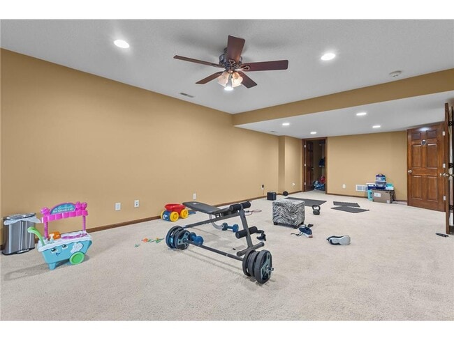 Building Photo - 2704 118th Ct NE