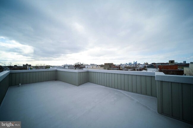 Building Photo - 2618 Jasper St