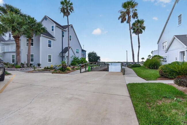 Building Photo - 110 Ocean Hollow Ln