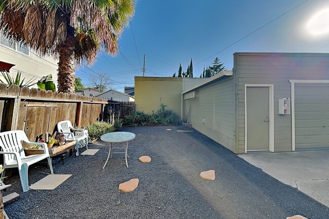 Building Photo - 300430144th