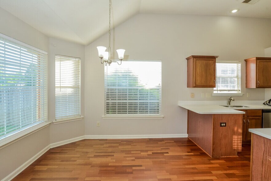 Building Photo - 1058 Green Fern Cove