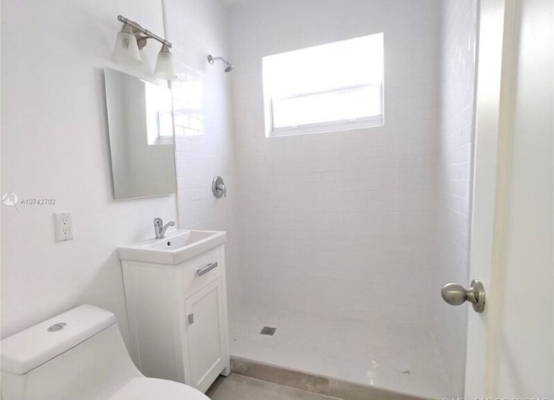 Building Photo - 245 79th St