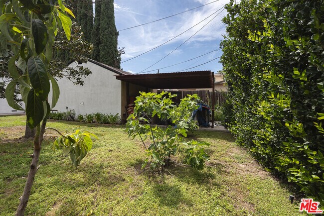 Building Photo - 14843 Morrison St