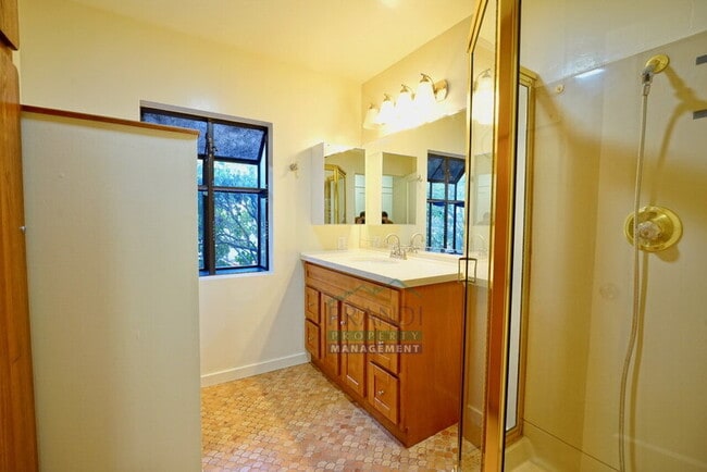 Building Photo - 101 Reed Blvd