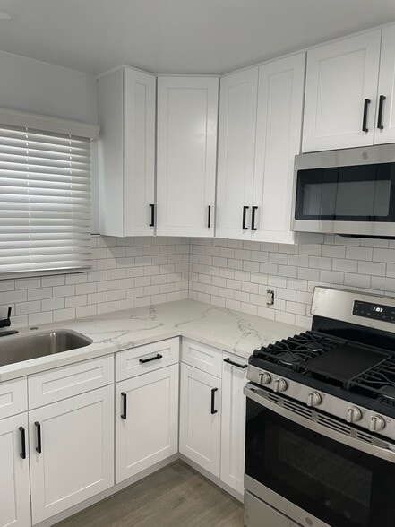 Building Photo - 5333 Kinston Ave