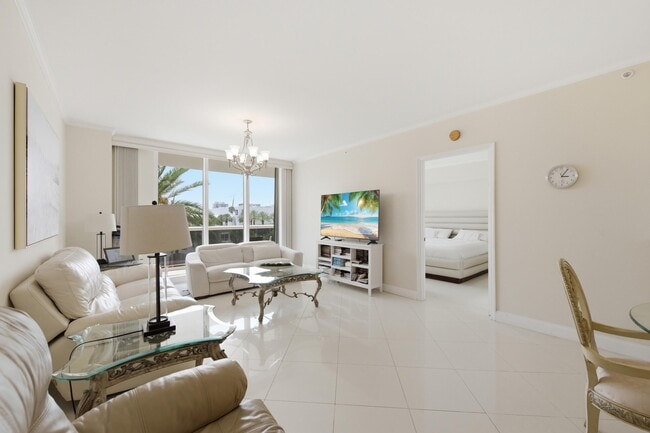 Building Photo - 9595 Collins Ave
