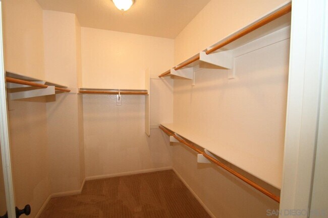 Building Photo - 15116 Cross Stone Dr
