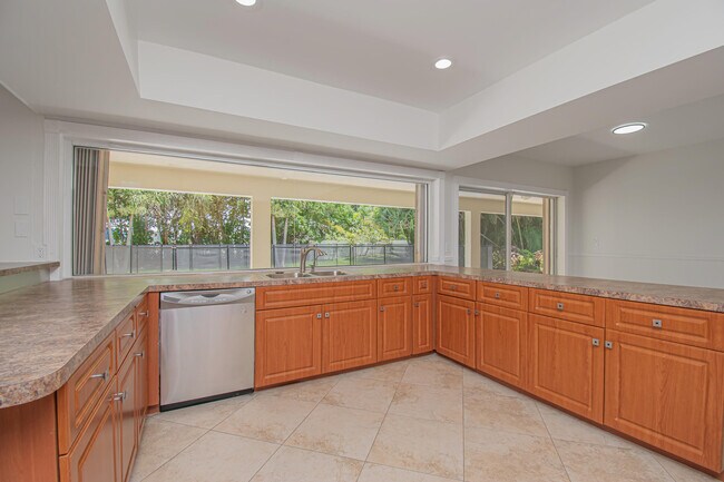 Building Photo - 6749 S Grande Dr