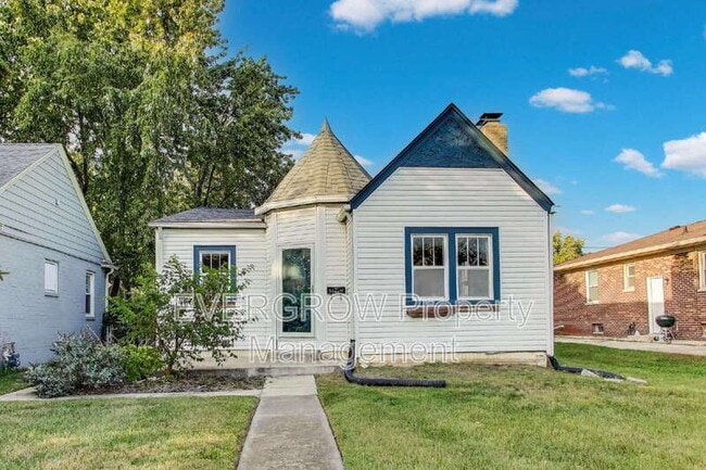 Primary Photo - 5244 E 10th St