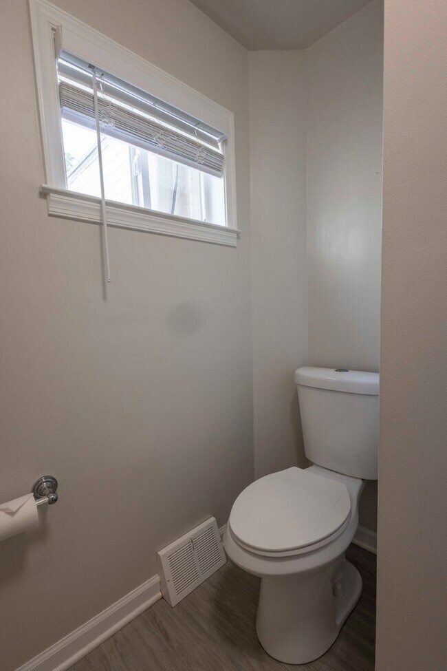 Building Photo - Cozy 1Bed/1Bath in Washing Village - Pigtown