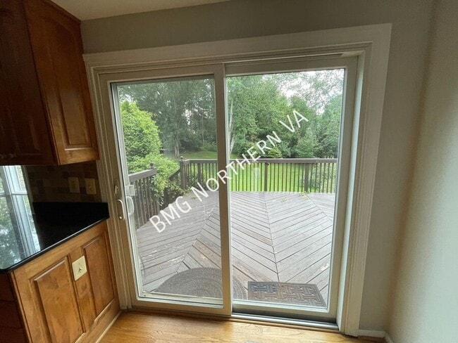 Building Photo - 1846 Clovermeadow Dr