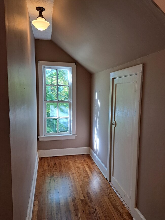 Building Photo - 3224 Le Bron Rd