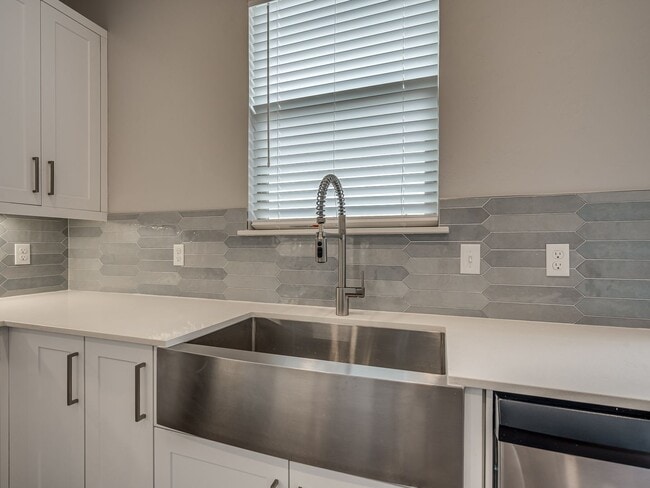 Building Photo - Beautiful New Construction Home in Edmond/Oklahoma City