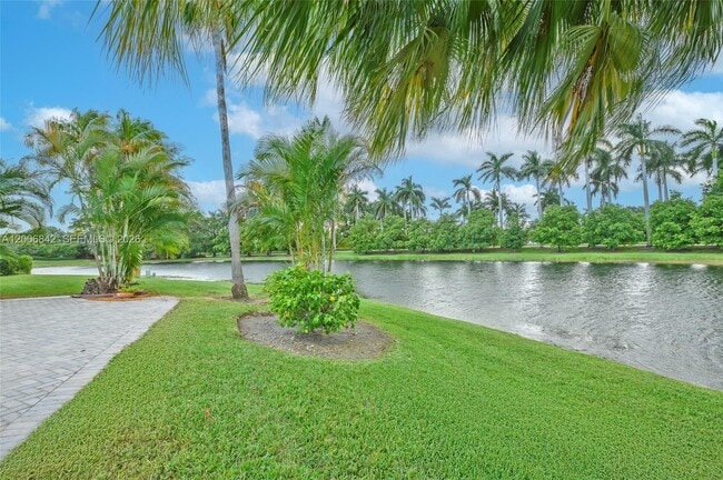 Building Photo - 1215 Balboa Ct