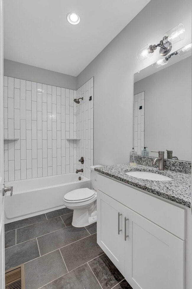 Building Photo - Beautiful North Nashville Home