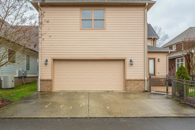 Building Photo - 7448 Miss Madison Way