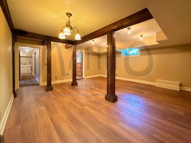 Building Photo - **COMING SOON** South Hill Swank