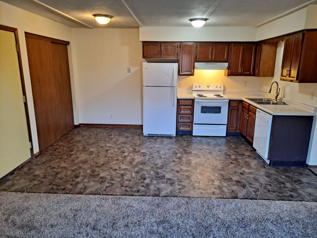 Building Photo - 1445 W 16th St