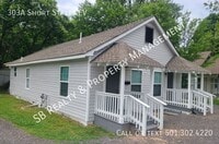 Building Photo - 303A Short Street EV-