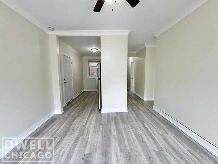 Building Photo - 4208 N Clark St