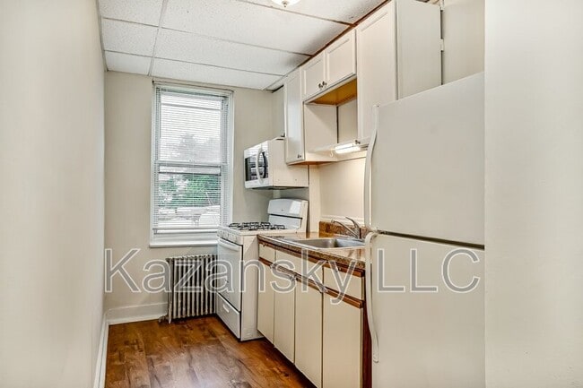 Building Photo - 4808 Disston St