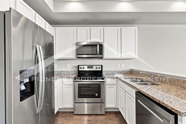 Building Photo - 16130 Warner Pl