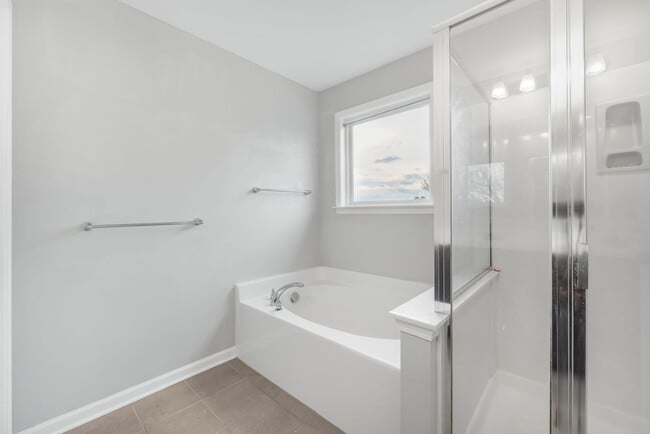 Building Photo - 4622 Meshack Ave