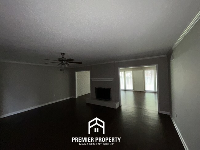 Building Photo - Stunning 3BR/2BA Near Southwind | 2,079 Sq Ft, Built-Ins, Fireplace & Covered Patio