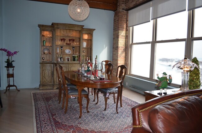 Building Photo - 540 N Lake Shore Dr
