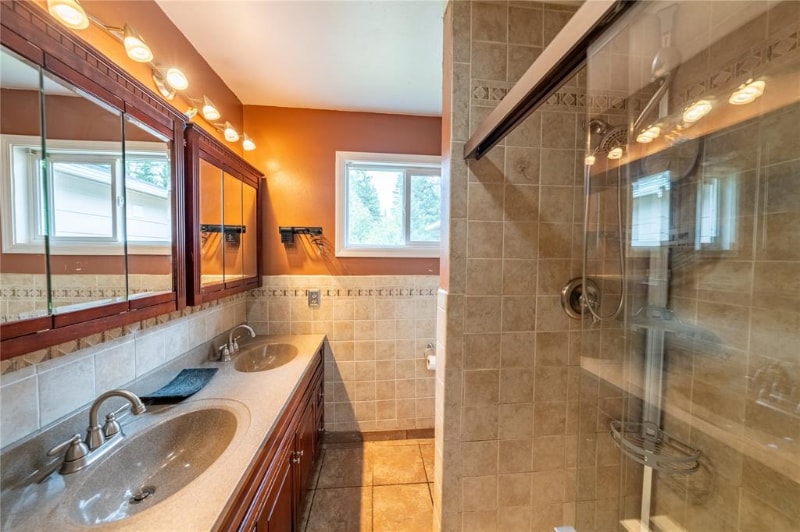 Building Photo - 568 Dome Mountain Ave